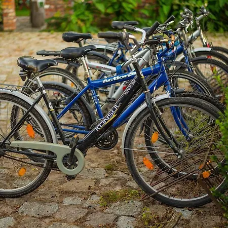 Nowy Krakow مزرعة للإقامة *